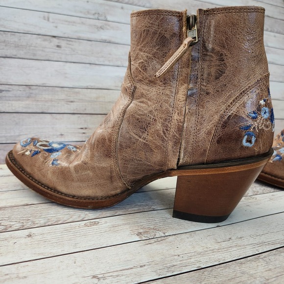 Shyanne TILLIE Floral Embroidered Brown Leather Zip Western Booties Size 7.5 - Picture 15 of 16